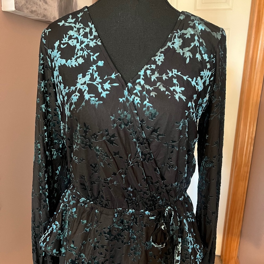 Lauren Conrad Velvet Top